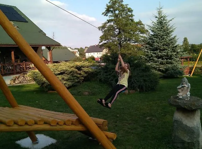 Homestay Goscinne Hana *